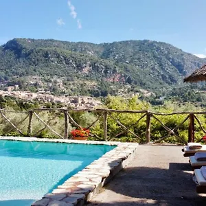 Fabulous Rustic Set On Mountain With Unique Views Villa